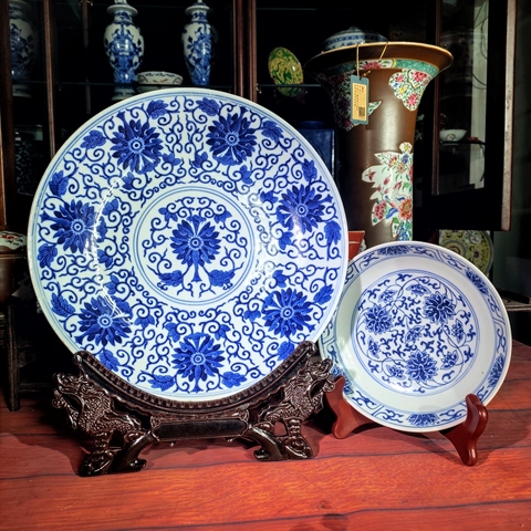 古玩陶瓷【股市快點起飛啊！交易須走保真】清光緒·青花纏枝寶相花紋盤（官）拍賣，當前價格88888元