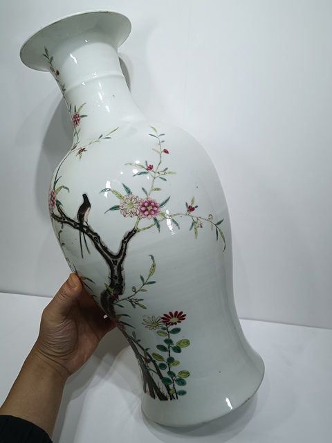 古玩陶瓷民國粉彩花鳥紋觀音瓶拍賣,當前價格13500元