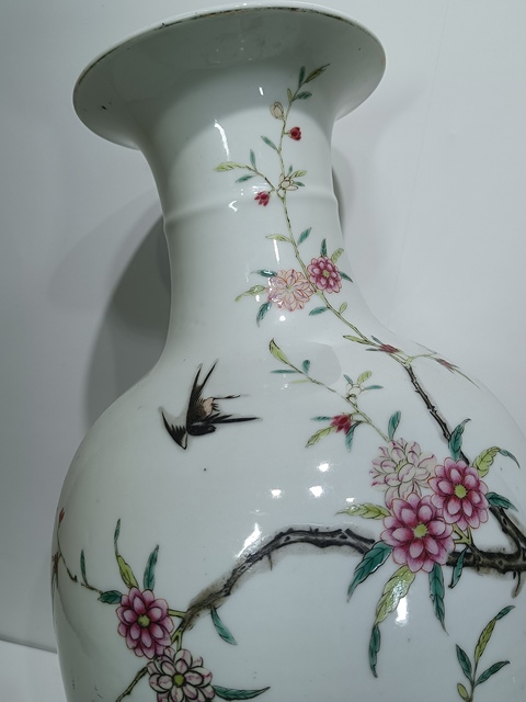 古玩陶瓷民國粉彩花鳥紋觀音瓶拍賣,當前價格13500元