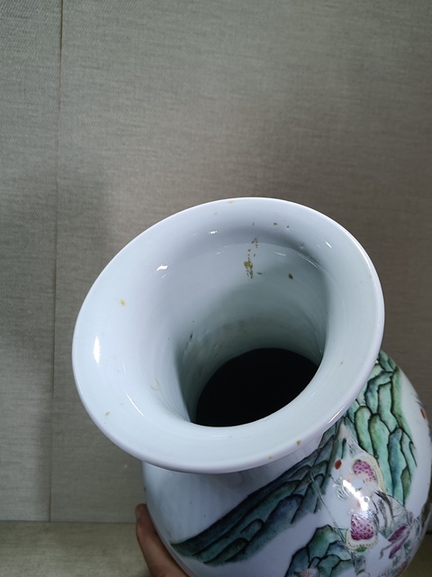 古玩陶瓷民國細路粉彩瓶拍賣,當前價格9000元