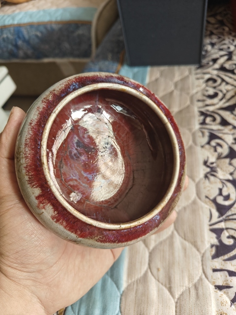 古玩陶瓷窯變紅釉水呈真品鑒賞圖