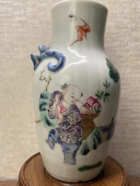 古玩陶瓷粉彩貼敷瓶真品鑒賞圖