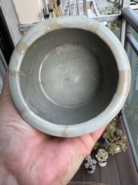 古玩陶瓷精品南宋龍泉”官”三足旋紋爐拍賣,當前價格8800元