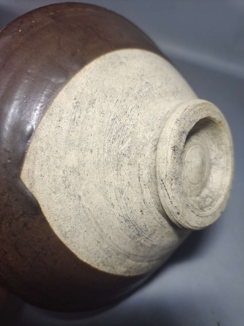 古玩陶瓷黑釉折沿大碗真品鑒賞圖