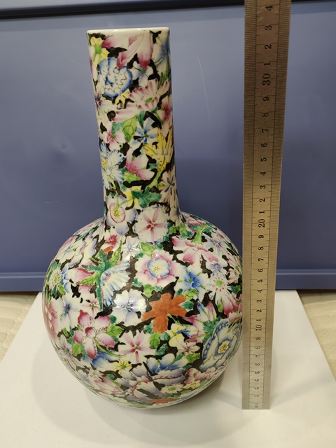 古玩陶瓷超大百花不落地天球瓶拍賣,當前價格7555元