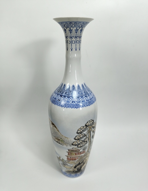 古玩陶瓷粉彩雪景圖撇口瓶真品鑒賞圖