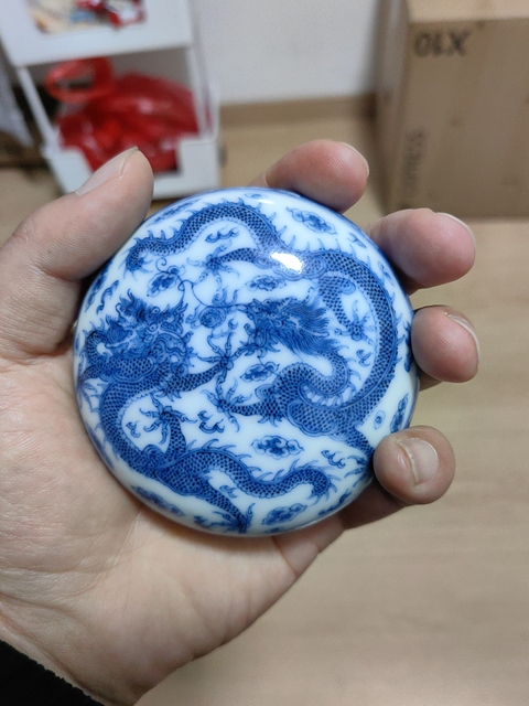 古玩陶瓷青花龍紋印泥盒真品鑒賞圖