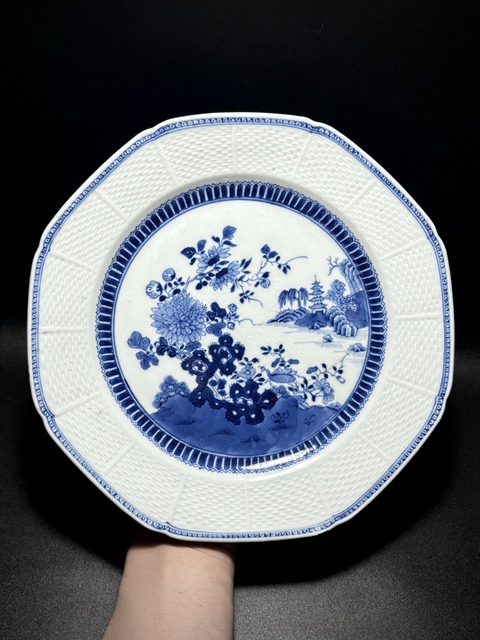 古玩陶瓷青花花卉紋八方盤真品鑒賞圖