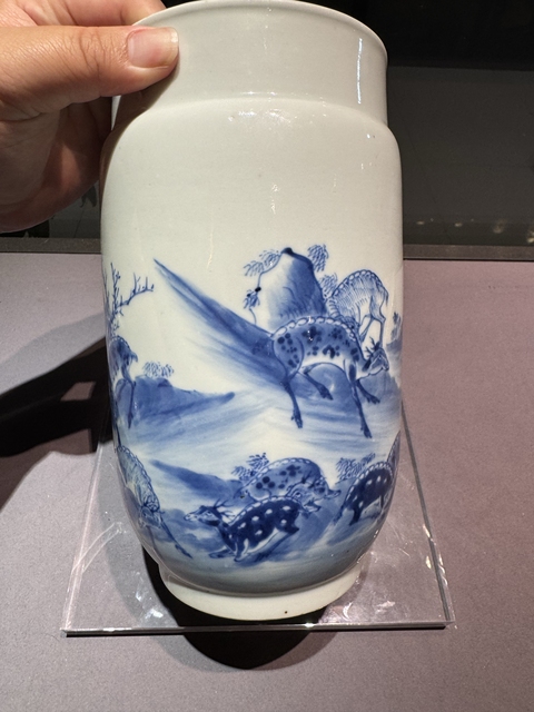 古玩陶瓷乾隆青花壯罐真品鑒賞圖
