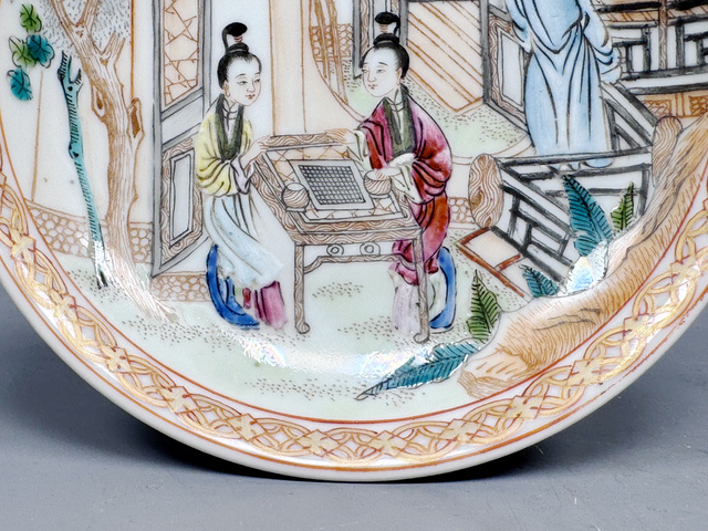 古玩陶瓷清乾隆·粉彩西廂記人物故事紋杯碟套真品鑒賞圖