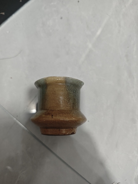 古玩陶瓷哥釉渣斗罐真品鑒賞圖