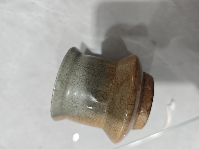 古玩陶瓷哥釉渣斗罐真品鑒賞圖