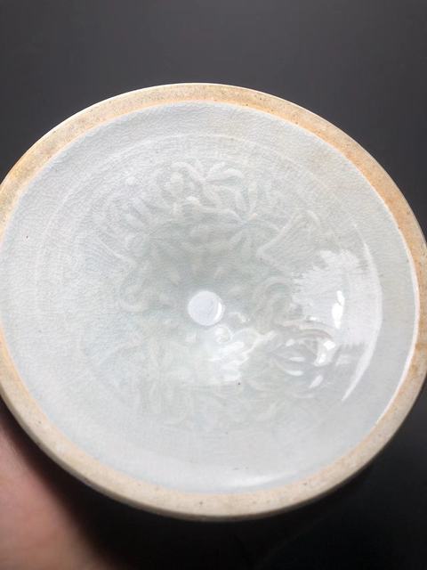古玩陶瓷宋,青白釉雙鳳紋印花斗笠碗拍賣,當前價格8000元