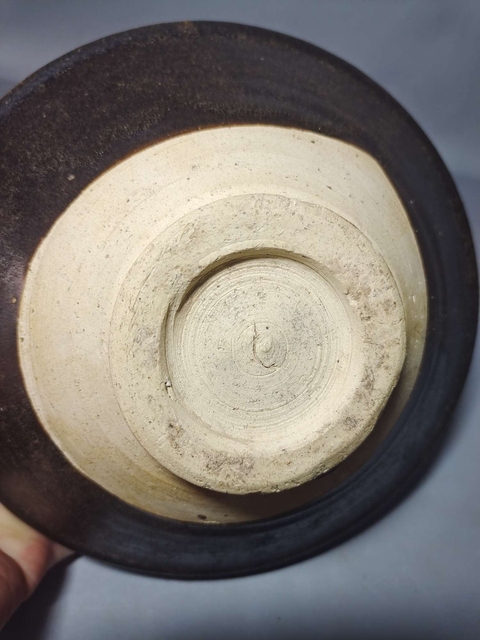 古玩陶瓷黑釉折沿碗拍賣,當前價格4800元