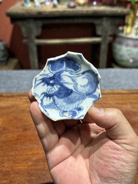 古玩陶瓷清代雍正青花龍紋杯玉璧底瓷片拍賣,當(dāng)前價(jià)格360元