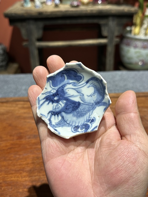 古玩陶瓷清代雍正青花龍紋杯玉璧底瓷片拍賣,當(dāng)前價(jià)格360元