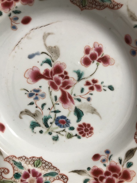 古玩陶瓷雍正粉彩-花卉紋折沿盤拍賣,當前價格1508元