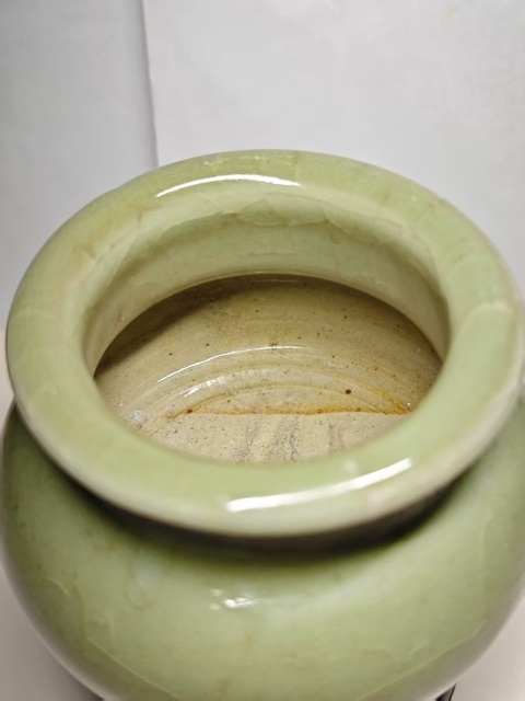 古玩陶瓷明龍泉青瓷三足爐拍賣,當(dāng)前價(jià)格6543元