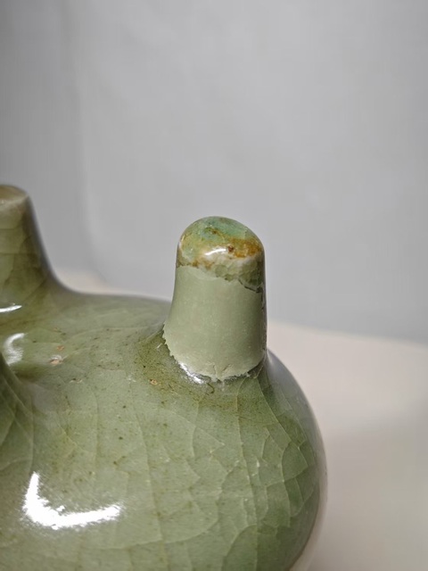 古玩陶瓷明龍泉青瓷三足爐拍賣,當(dāng)前價(jià)格6543元