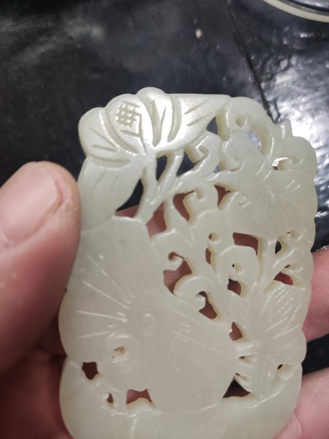 古玩玉器和田玉蓮葉佩拍賣,當前價格388元
