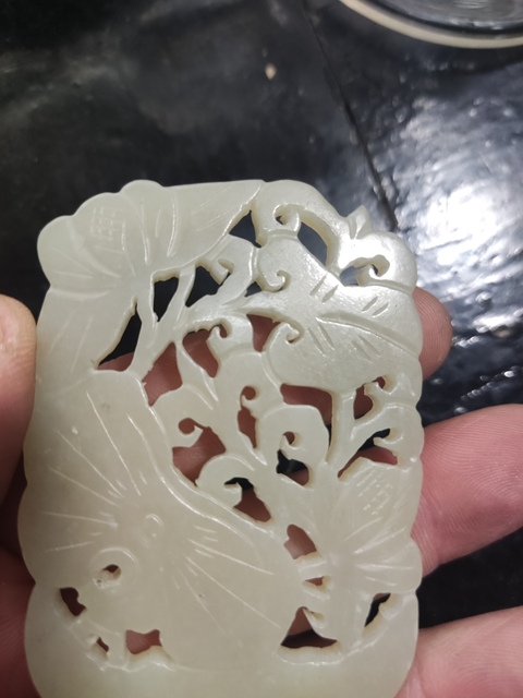 古玩玉器和田玉蓮葉佩拍賣,當前價格388元