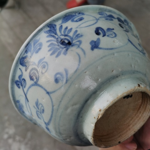 古玩陶瓷明中期花卉紋青花碗拍賣,當(dāng)前價格500元