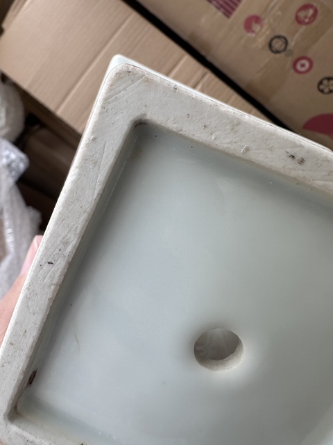 古玩陶瓷黃地粉彩花鳥紋花盆拍賣，當前價格3500元
