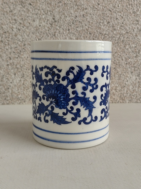 古玩陶瓷花卉紋青花筆筒拍賣，當(dāng)前價(jià)格350元