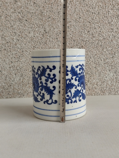 古玩陶瓷花卉紋青花筆筒拍賣，當(dāng)前價(jià)格350元