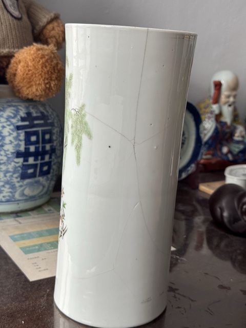 古玩陶瓷有贈(zèng)天津名家粉彩花鳥紋帽筒拍賣，當(dāng)前價(jià)格350元