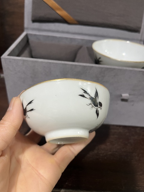 古玩陶瓷墨彩海燕紋茶碗真品鑒賞圖