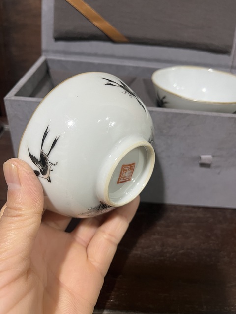 古玩陶瓷墨彩海燕紋茶碗真品鑒賞圖