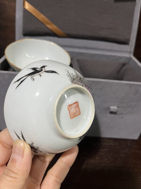 古玩陶瓷墨彩海燕紋茶碗真品鑒賞圖