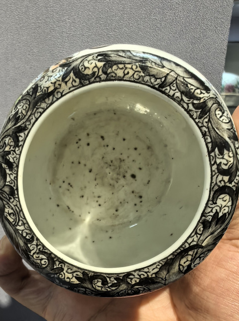 古玩陶瓷粉彩愛鵝圖小琵琶尊真品鑒賞圖
