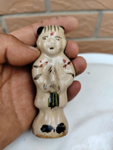 古玩陶瓷清代磁州窯人物瓷塑拍賣,當前價格499元
