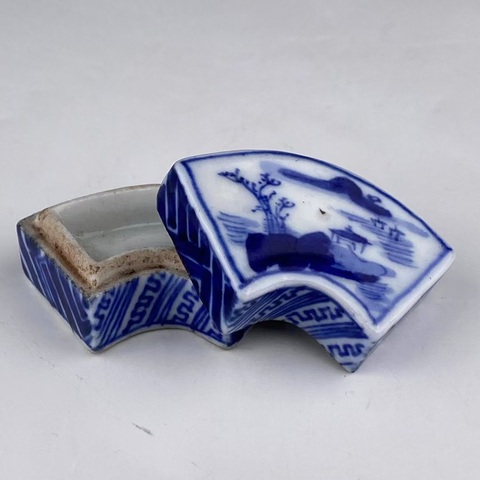 古玩陶瓷清中晚期 山水紋蓋盒拍賣,當前價格250元