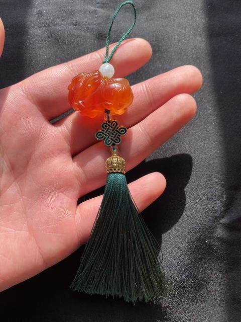 古玩玉器（虧本放漏）清末民初紅瑪瑙雕“瑞獸”拍賣，當前價格350元