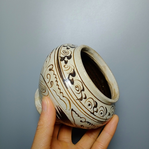 古玩陶瓷金元，畫花小罐拍賣，當前價格5300元