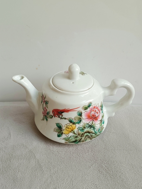 古玩陶瓷粉彩花鳥花卉紋茶壺拍賣,當前價格530元