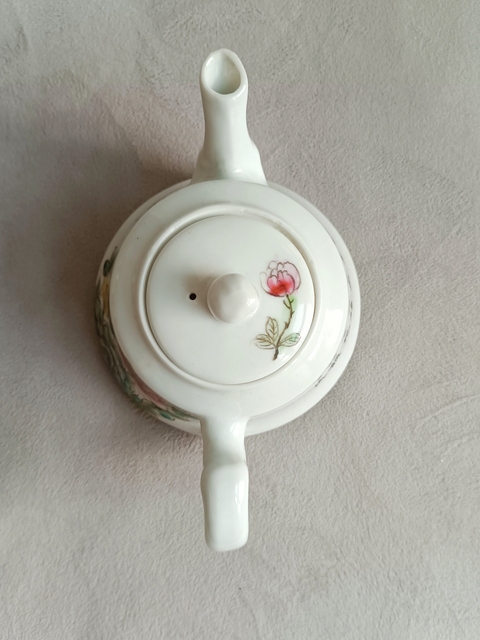 古玩陶瓷粉彩花鳥花卉紋茶壺拍賣,當前價格530元