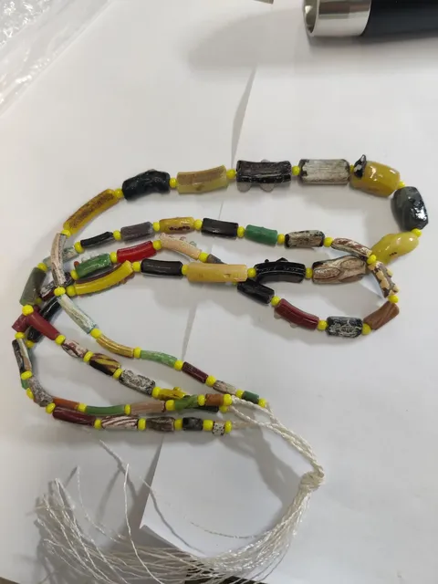 古玩玉器宋代.琉璃項(xiàng)鏈(2串)拍賣,當(dāng)前價(jià)格0元