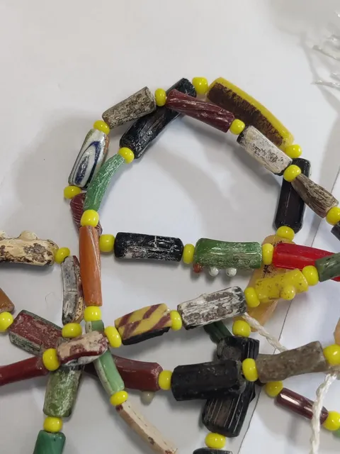 古玩玉器宋代.琉璃項(xiàng)鏈(2串)拍賣,當(dāng)前價(jià)格0元