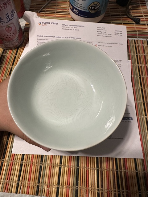 古玩陶瓷白釉暗刻龍紋高足杯真品鑒賞圖