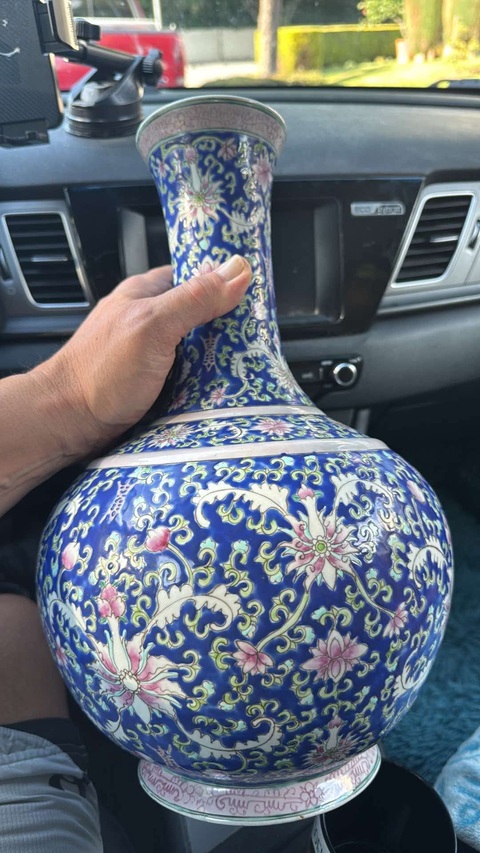 古玩陶瓷花間壽字紋粉彩賞瓶真品鑒賞圖
