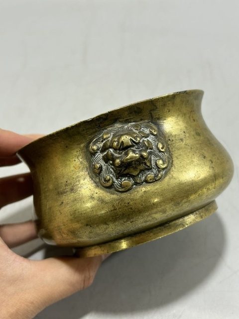古玩雜項獅耳爐拍賣,當前價格12000元