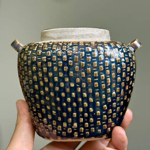 古玩陶瓷清·黑釉魚簍罐拍賣,當前價格0元