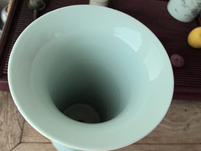 古玩陶瓷粉彩花鳥紋花觚真品鑒賞圖