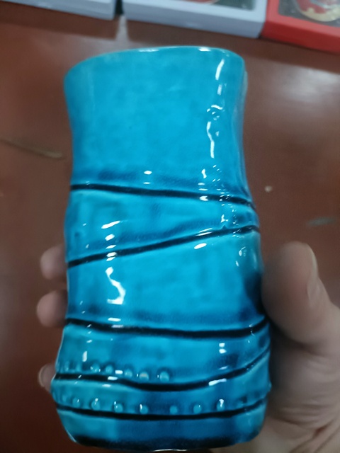 古玩陶瓷孔雀藍釉筆筒真品鑒賞圖