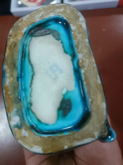 古玩陶瓷孔雀藍釉筆筒真品鑒賞圖