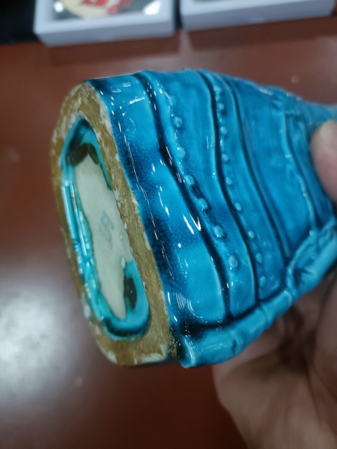 古玩陶瓷孔雀藍釉筆筒真品鑒賞圖